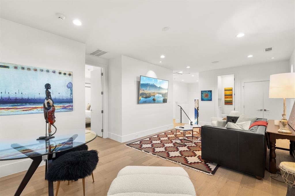 Hilltop Homes Rev - Residential Lease