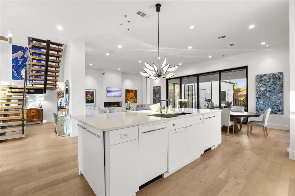 Hilltop Homes Rev - Residential Lease