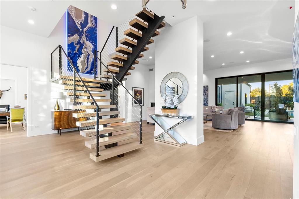 Hilltop Homes Rev - Residential Lease