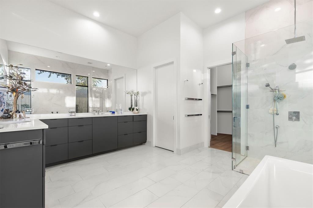 Hilltop Homes Rev - Residential Lease