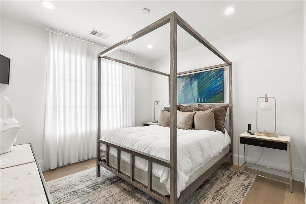 Hilltop Homes Rev - Residential Lease