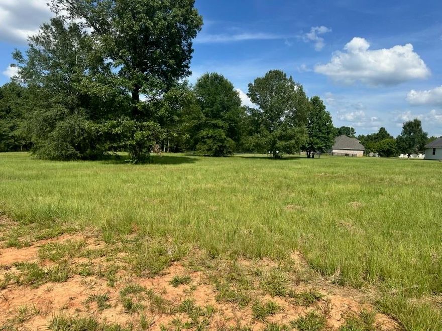 Build your dream home in the peaceful and sought-after neighborhood of Cherry Hill in Greenwood, Louisiana. This spacious lot offers ample room for your vision of a beautiful home. Remember Life is good in Greenwood. Contact us today to schedule your appointment and explore the several lots in person.
