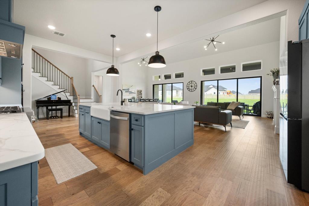 2506 Grandview Lane