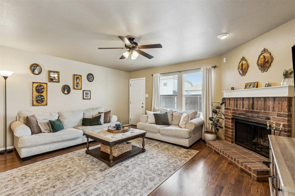 Fort Worth, Texas 76244, United States, 3 Bedrooms Bedrooms, ,2 BathroomsBathrooms,Residential,Pending,12951