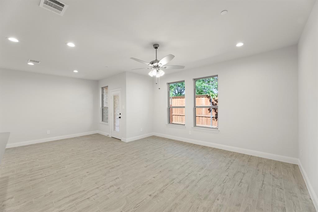 Sereno Oaks at Buckner Terrace - Residential