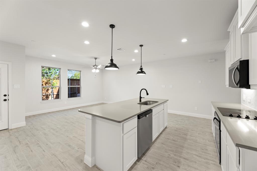 Sereno Oaks at Buckner Terrace - Residential