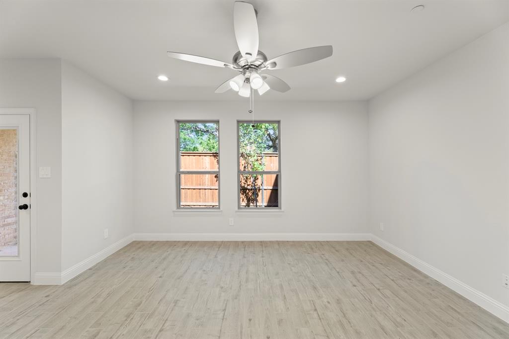 Sereno Oaks at Buckner Terrace - Residential