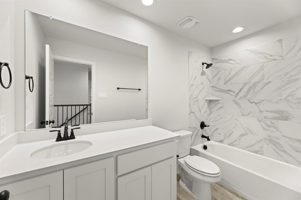 Sereno Oaks at Buckner Terrace - Residential