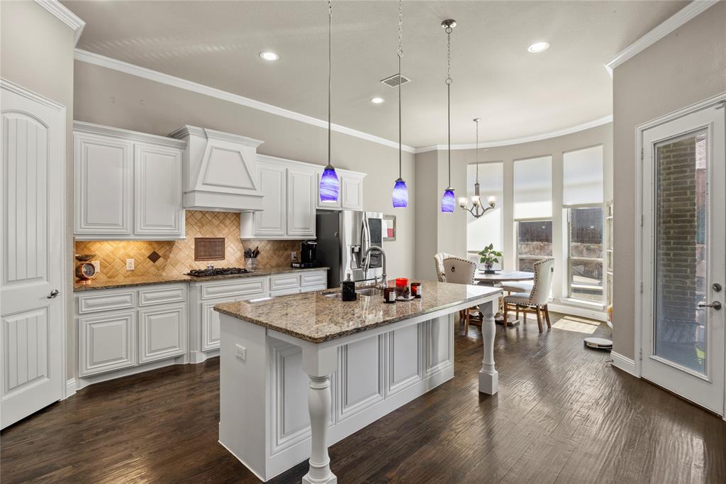 1120 Circle J Trail