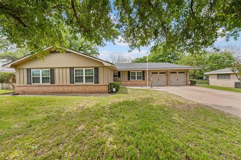 436 Topeka Drive Woodway TX 76712