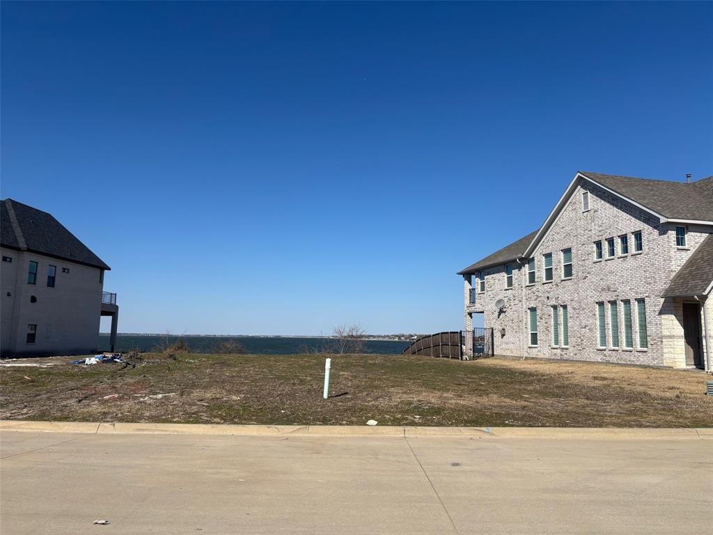 Photo of 18100 Lakefront Court, Forney, TX 75126 (MLS # 21138815)