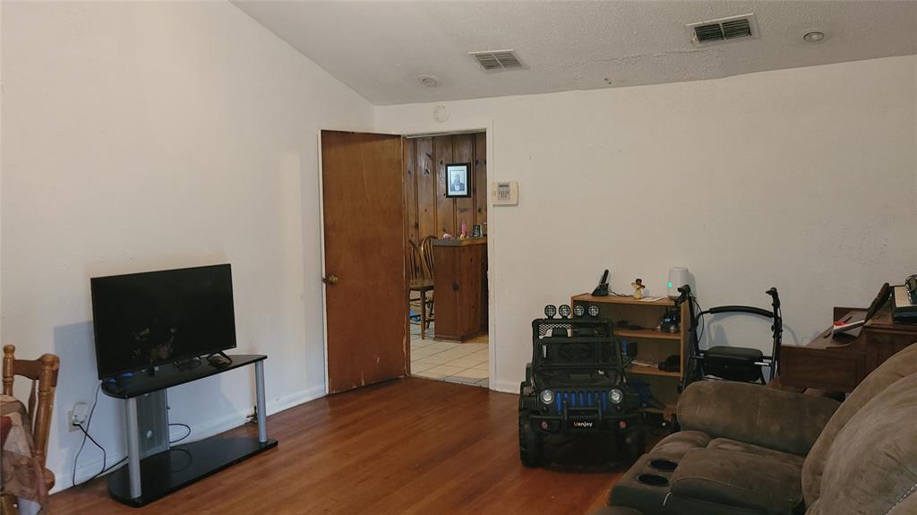 ABST 128: CHIRINO - Residential