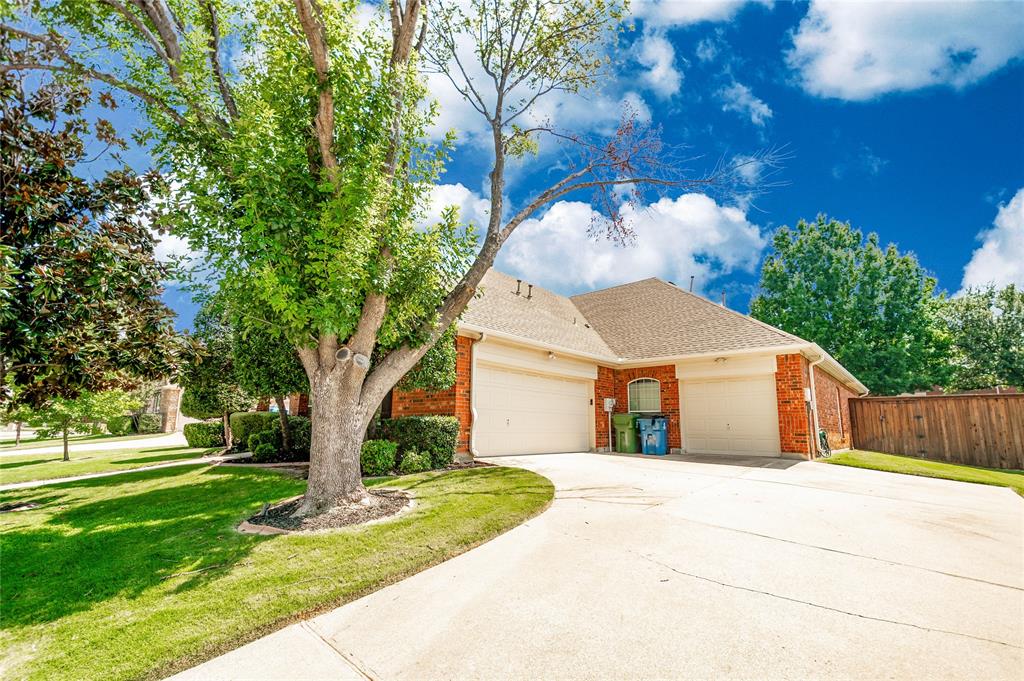 5900 Lavon Drive