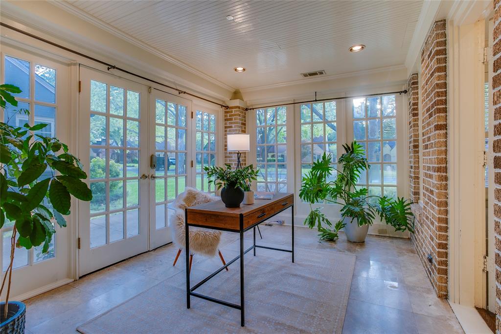 Kessler Square - Residential