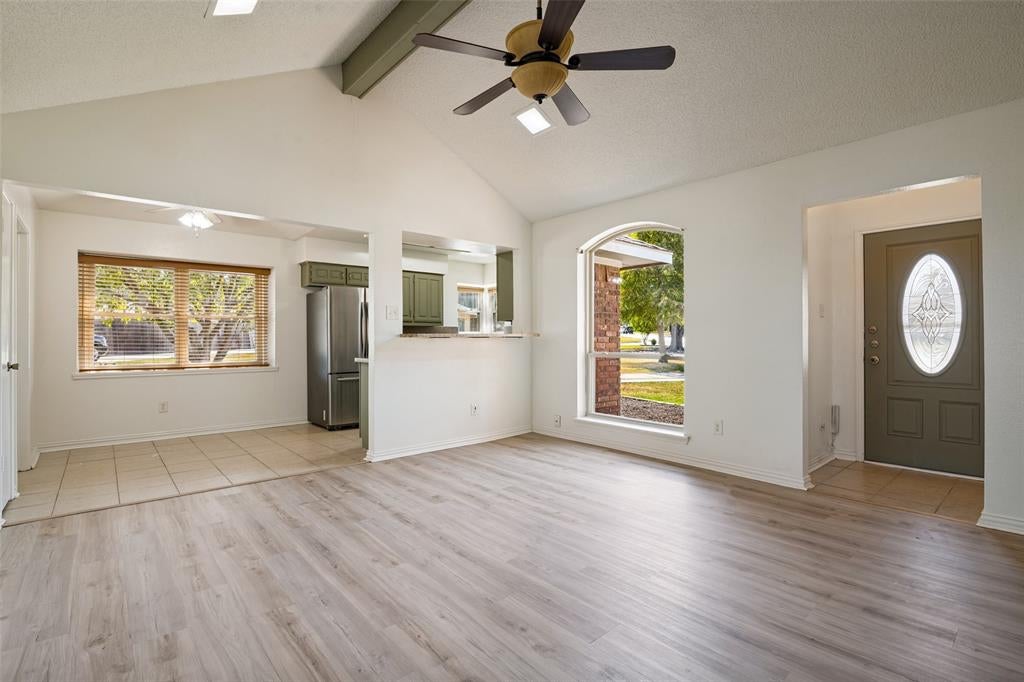 6527 Leasa Court