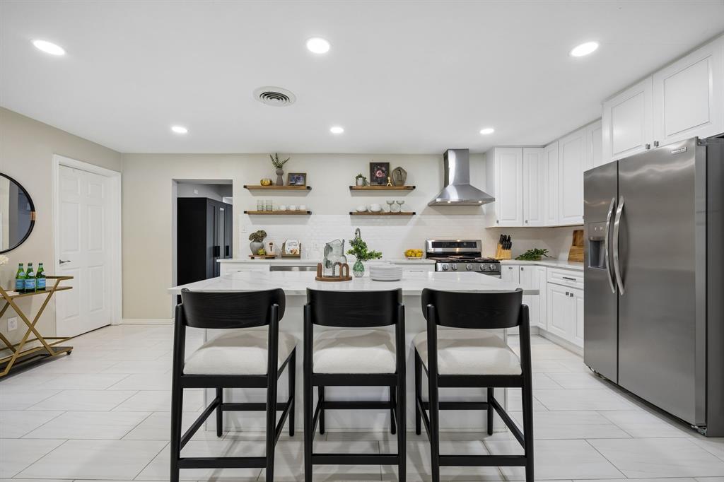 2519 Highwood Drive