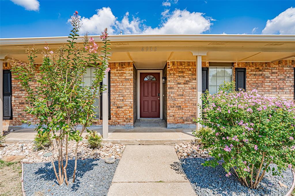4933 Crawford Drive