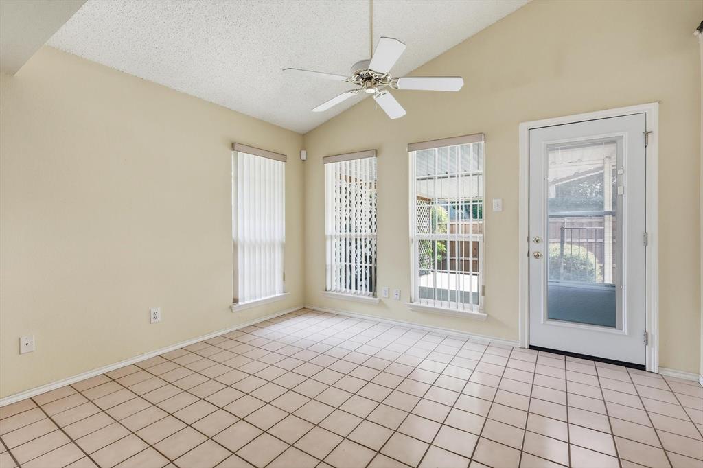2703 Old English Court