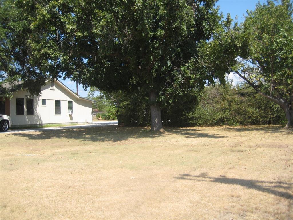2004 S Stemmons