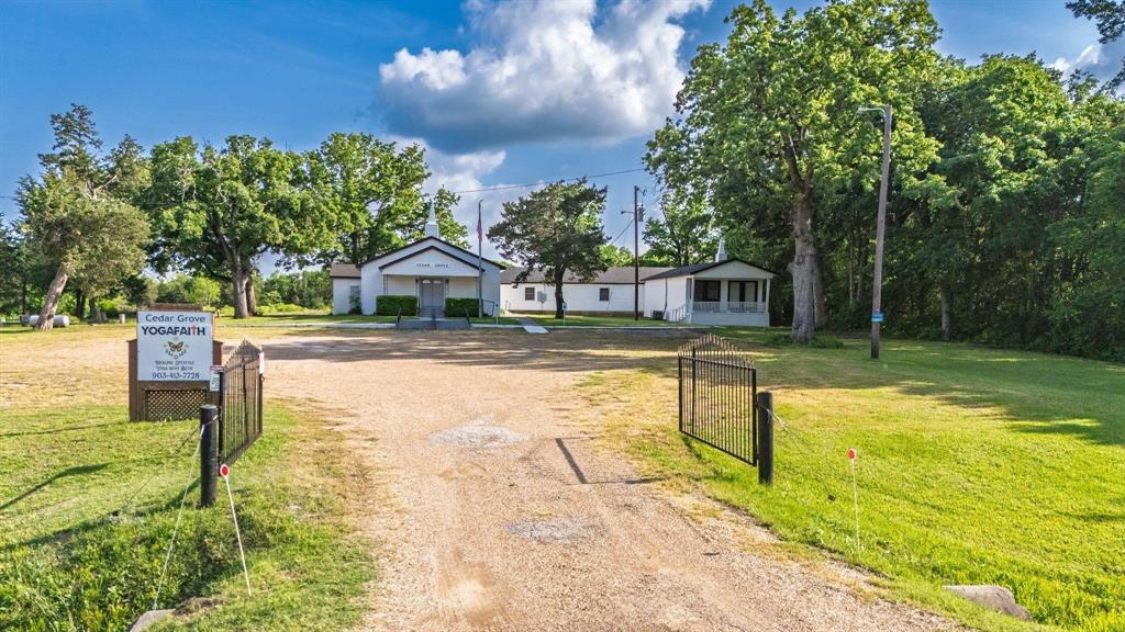 919 County Road 2178