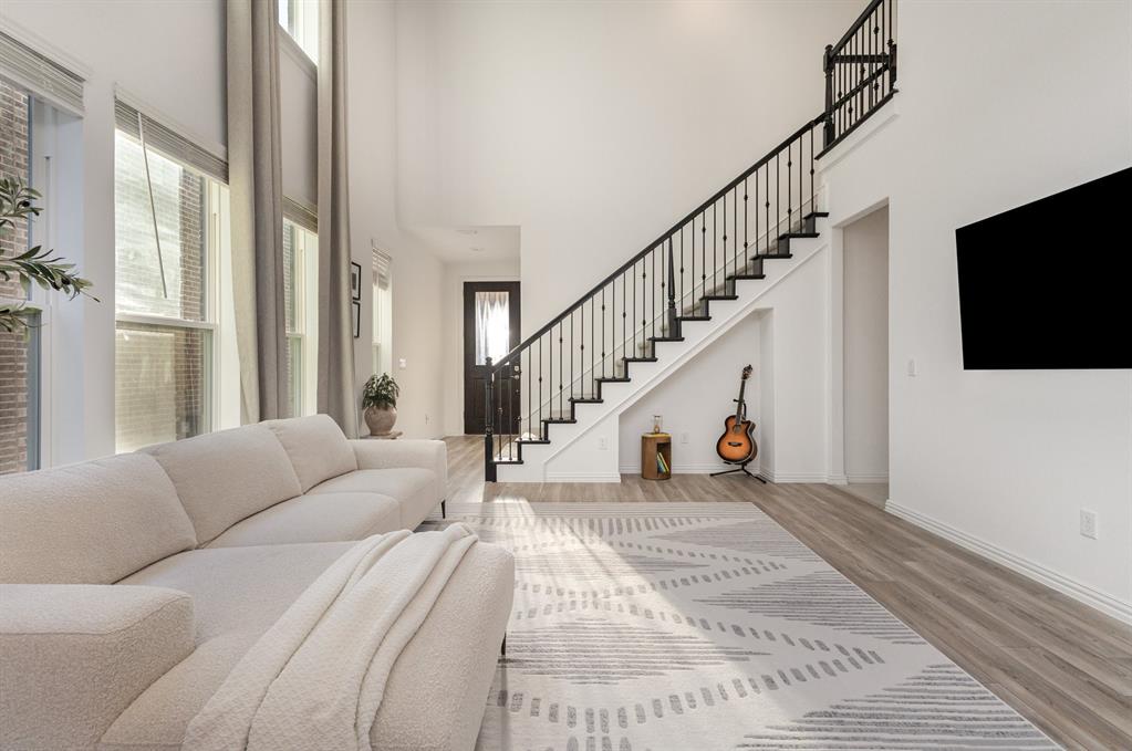 4517 Waterglass Street