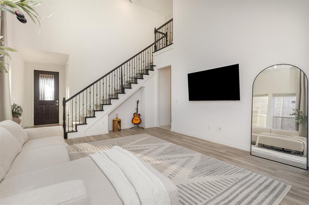 4517 Waterglass Street