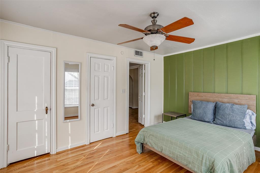 4339 Pershing Avenue