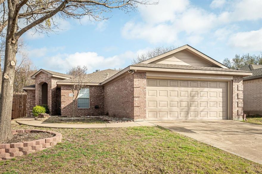 Highly sought out for McKinney area. This move in ready 3-bedroom, 2-bath home in the 75071 zip code is one of the best values on the market today. At 1,188 sq ft, every square foot is functional, comfortable, and ready for its next owner.
The big ticket item is already done. A brand-new 2025 air conditioning system means no surprise costs after closing, making this a confident buy for buyers and a clean offer for agents to present.
The school story here is a real differentiator. This home feeds into McKinney ISD's highly regarded trio of McClure Elementary, Faubion Middle School, and McKinney Boyd High School. McKinney Boyd ranks in the top 20% of all public schools in Texas, and Faubion Middle ranks in the top 30% statewide, with math and reading proficiency both in the top 20%. For families, this alone moves this listing to the top of the list.
Location adds even more confidence. Baylor Scott and White Medical Center McKinney, a full-service hospital with emergency care, heart and vascular, women's health, and orthopedics, sits just minutes away on W. University Drive. Baylor Scott and White The Heart Hospital is right alongside it, giving residents access to two major healthcare facilities without leaving the city.
Add in nearby dining, shopping, and quick highway access, and this home delivers a lifestyle well above its price point. Opportunities like this in McKinney ISD do not sit long.