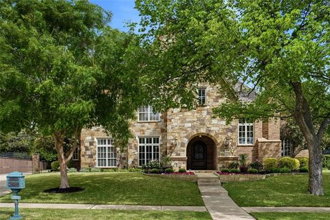 Photo of 2012 Montecito Trail, Southlake, TX 76092 (MLS # 21241356)