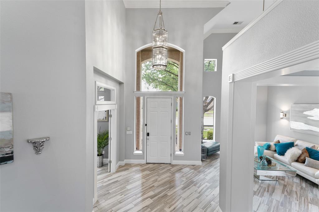 4489 Mira Vista Drive