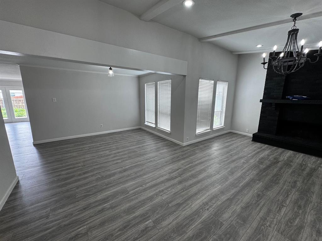 2910 Raintree Drive