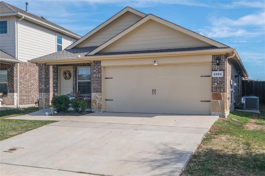 2204 Nightgrove Circle