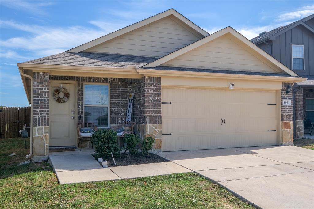 2204 Nightgrove Circle