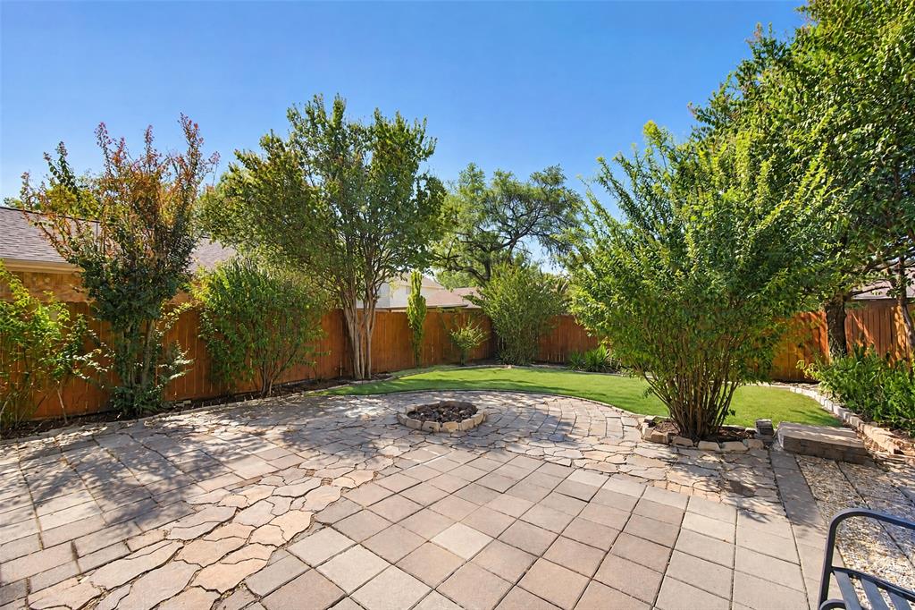 2718 Forest Park Dr