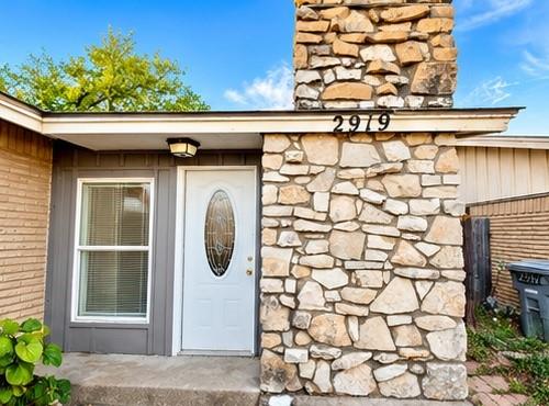 Photo of 2919 Lourdes Street, Dallas, TX 75211 (MLS # 21420511)