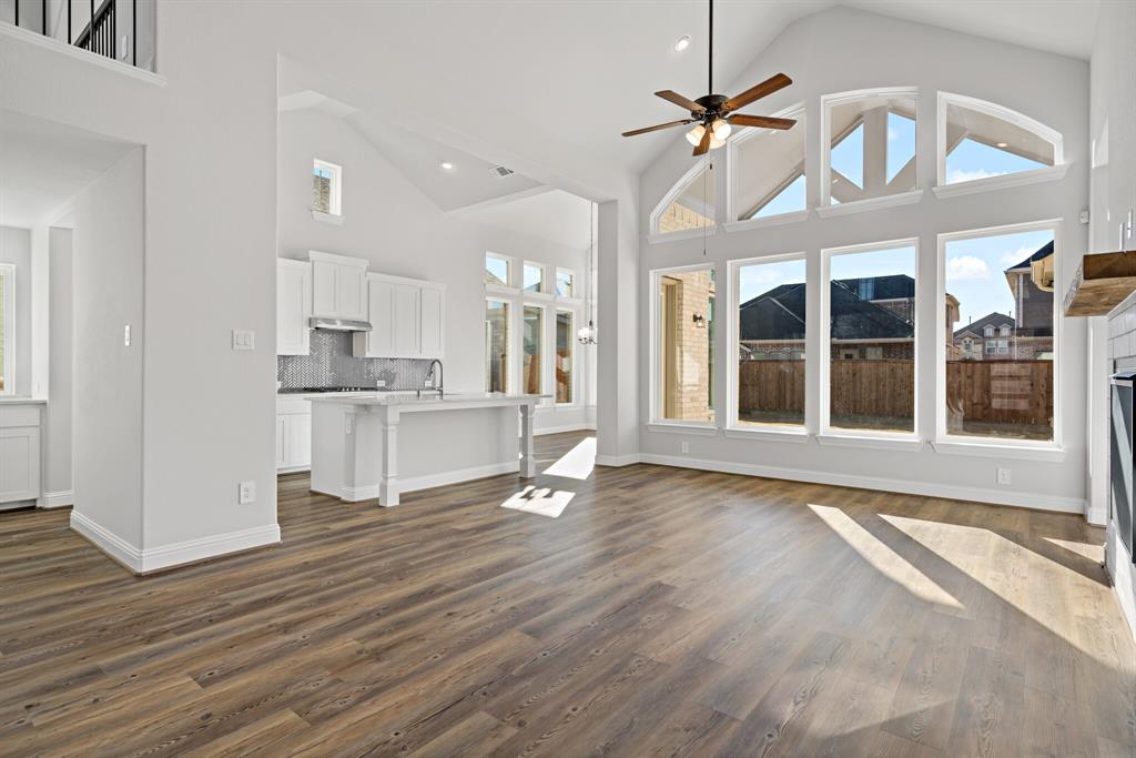 124 Spanish Bluebell Drive