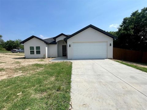 220 E 7th Street Weatherford TX 76086
