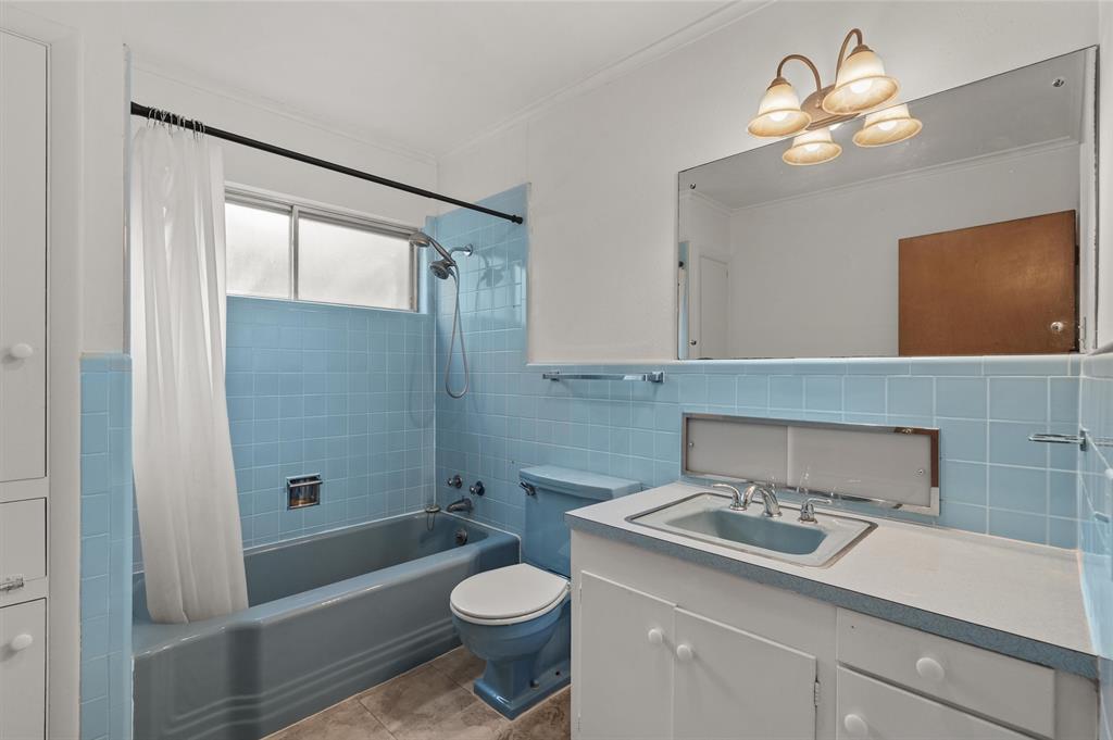 Lake Forest Hills - Residential