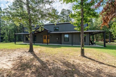 Photo of 11184 County Road 3420, Brownsboro, TX 75756 (MLS # 21333320)