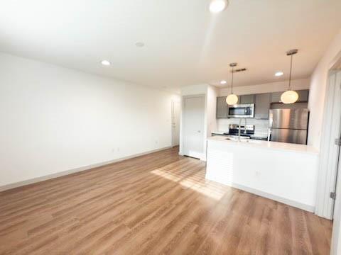 Alexander Park - Residential Lease