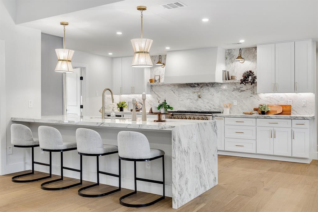 Midway Hills 06 05 Instl - Residential