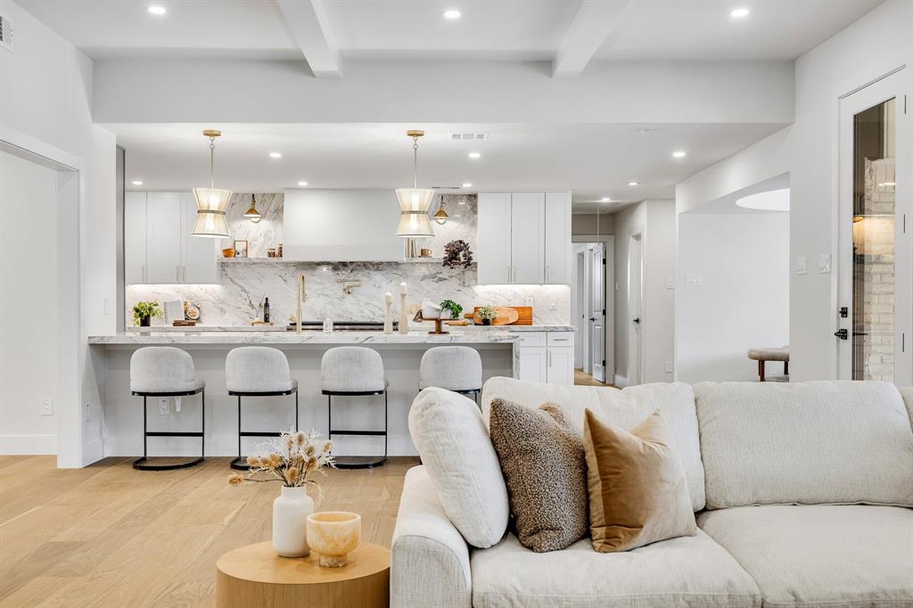 Midway Hills 06 05 Instl - Residential