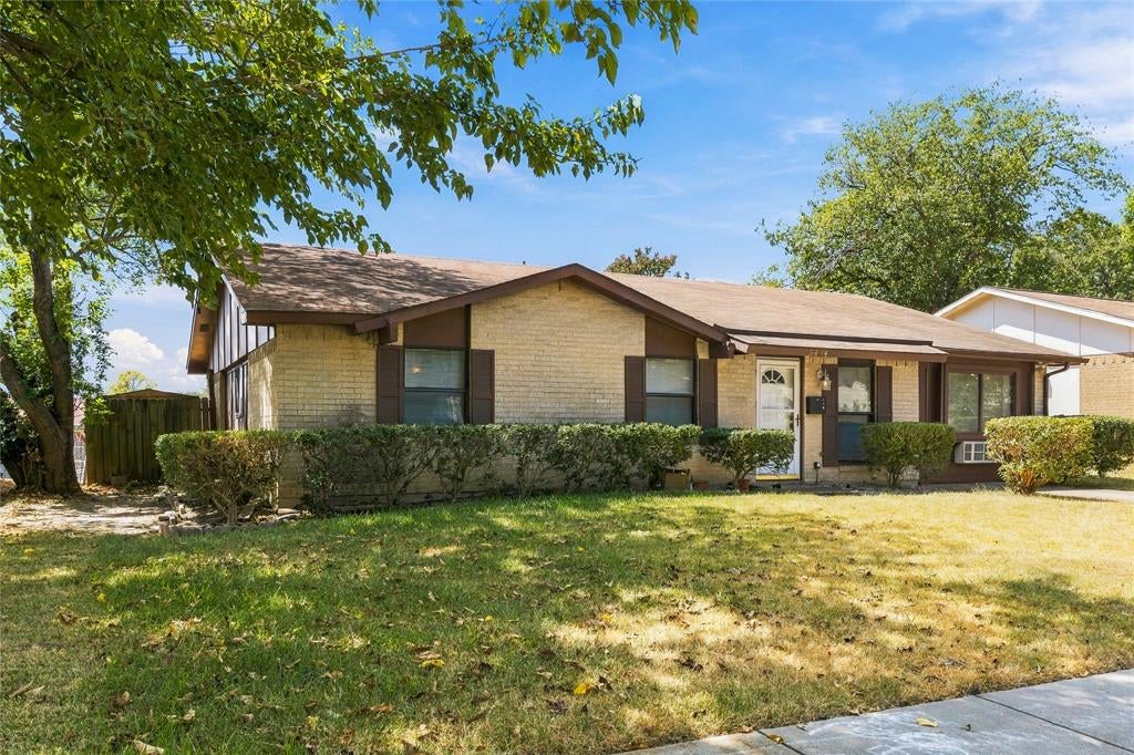 5434 Laredo Lane