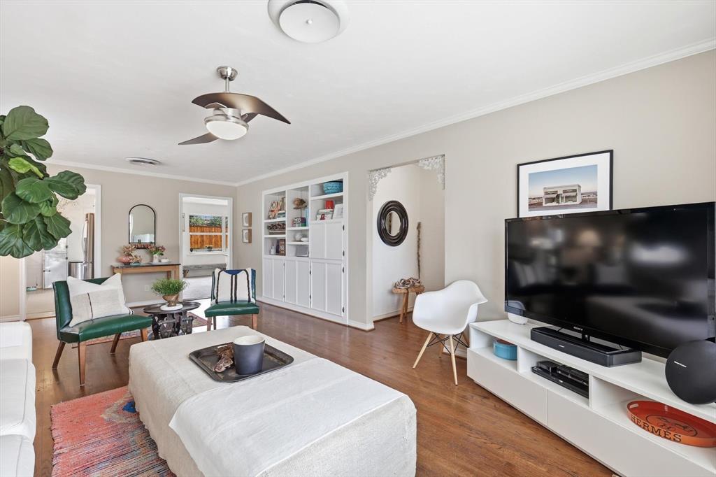 10029 Shadyview Drive