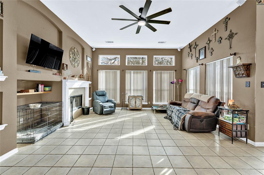 403 Lochwood Circle