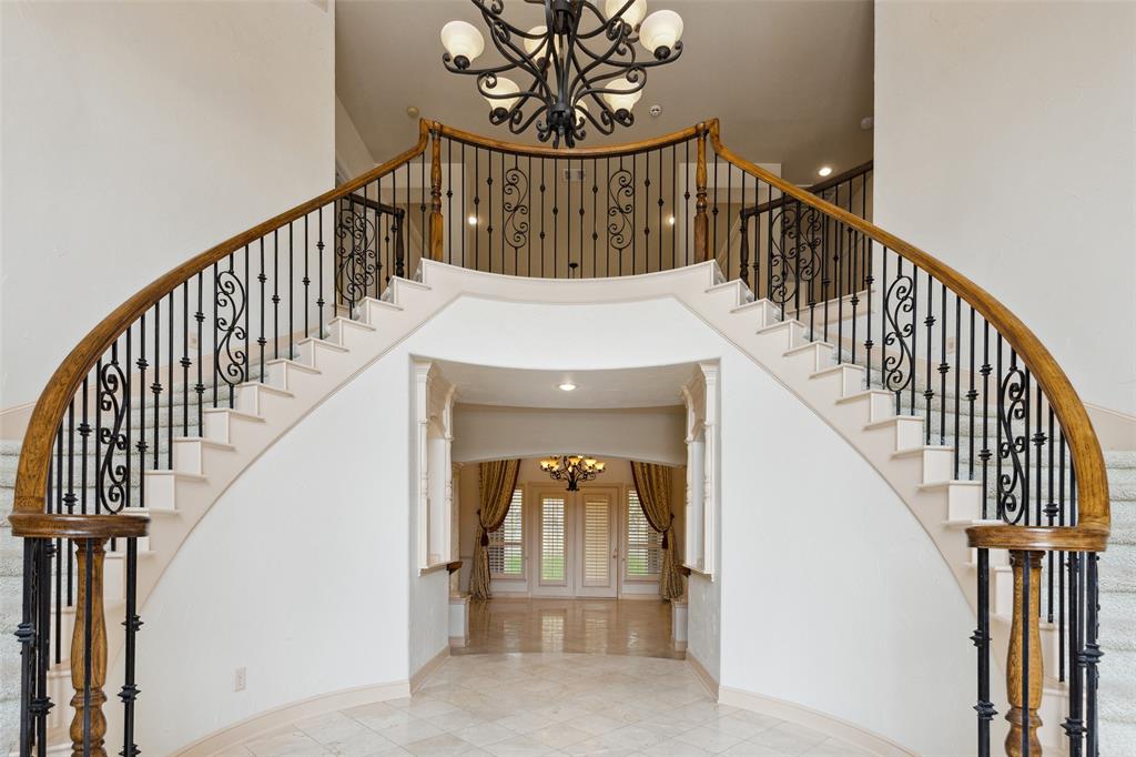 820 Deer Hollow Boulevard