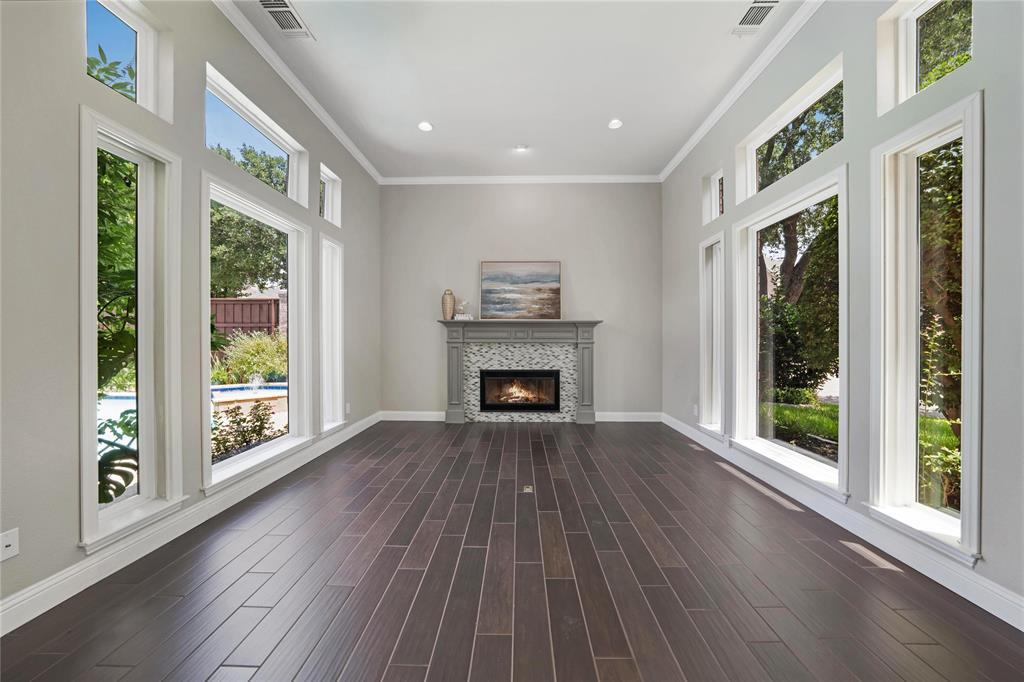 6643 Gretchen Lane
