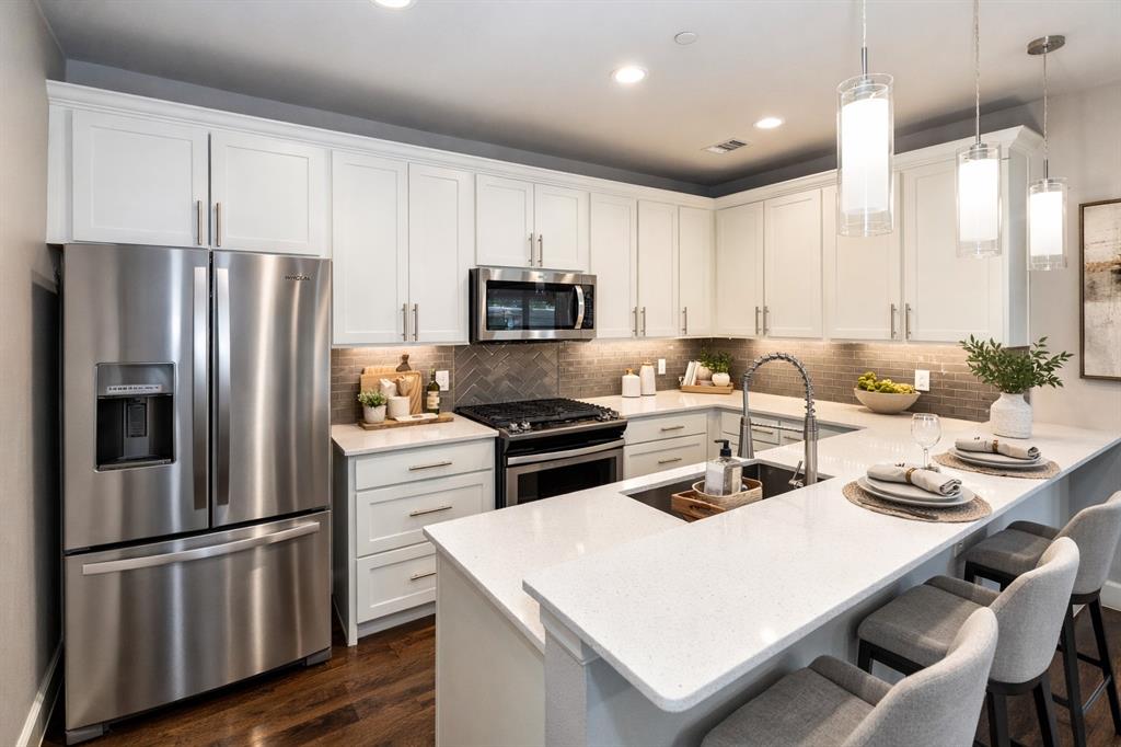 Fitzhugh Condos - Residential