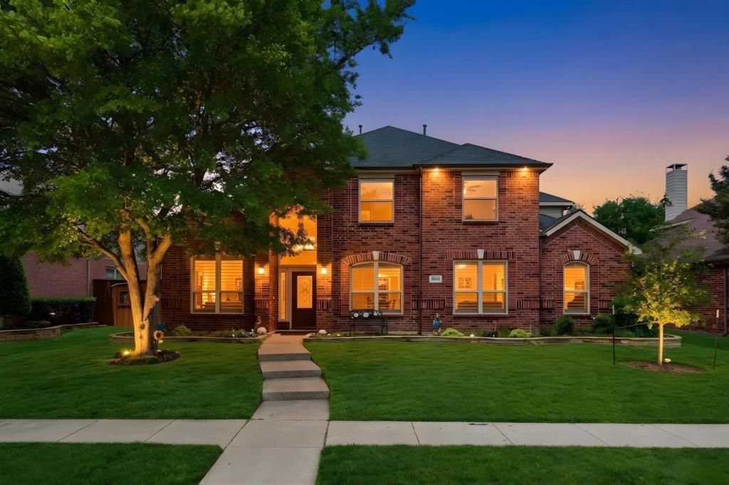 Photo of 1623 Clarke Springs Drive, Allen, TX 75002 (MLS # 21247159)