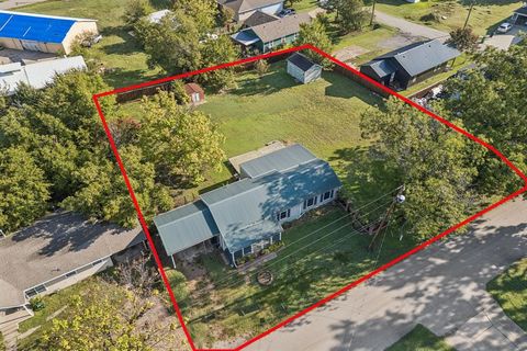406 E Maple Street Celina TX 75009